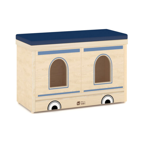 H15-026C Train-Shaped Bookcase. Carriage